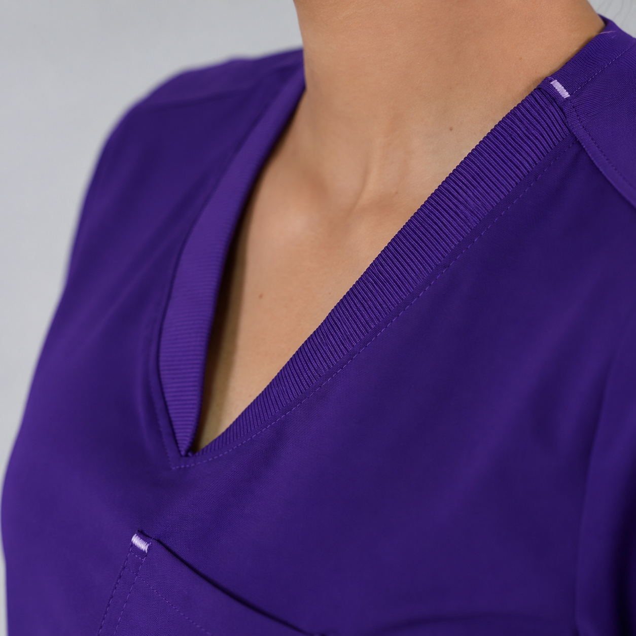 Delantal Antifluido Violeta Morado