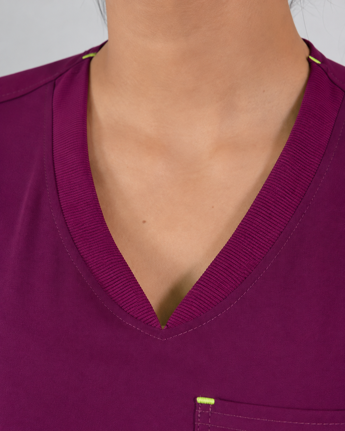 Delantal Antifluido Violeta Burdeo